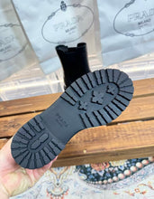 Load image into Gallery viewer, Logo Boots
