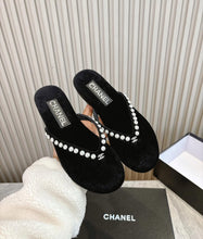 Load image into Gallery viewer, CC Sandals
