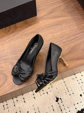 Load image into Gallery viewer, CC Sandals
