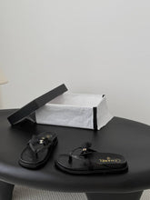 Load image into Gallery viewer, CC Sandals
