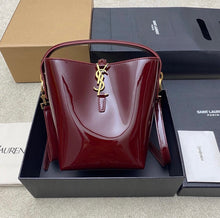 Load image into Gallery viewer, Le 37
