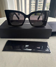 Load image into Gallery viewer, Logo Sunglasses
