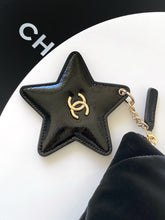 Load image into Gallery viewer, Zipped Pouch Small
