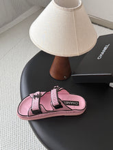 Load image into Gallery viewer, CC Dad Sandals
