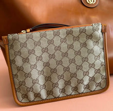 Load image into Gallery viewer, Giglio
