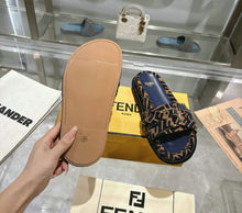 Load image into Gallery viewer, Feel Sandals
