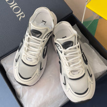 Load image into Gallery viewer, B30 Trainers
