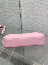 Load image into Gallery viewer, Medium Bow Bag
