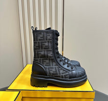 Load image into Gallery viewer, Logo Boots
