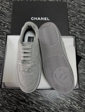 Load image into Gallery viewer, CC Trainers
