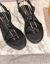 Load image into Gallery viewer, Knot Sandals

