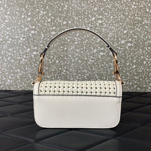 Load image into Gallery viewer, Loco Raffia Bag
