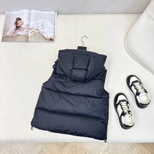 Load image into Gallery viewer, Logo Gilet
