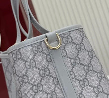 Load image into Gallery viewer, GG Shopping Bag
