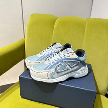 Load image into Gallery viewer, B30 Trainers
