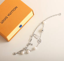 Load image into Gallery viewer, Logo Bracelet
