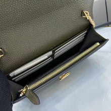 Load image into Gallery viewer, Half Horsebit Chain Bag
