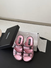 Load image into Gallery viewer, CC Dad Sandals
