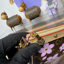 Load image into Gallery viewer, Pochette Accessories
