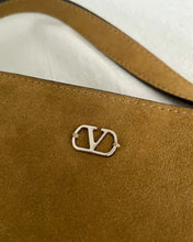 Load image into Gallery viewer, Suede Tassel Shoulder Bag
