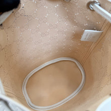 Load image into Gallery viewer, Venice Mini Bucket Bag

