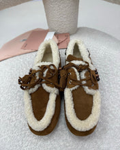 Load image into Gallery viewer, Shearling Loafers
