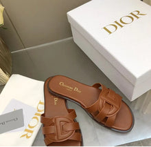 Load image into Gallery viewer, Leather Sandals
