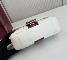 Load image into Gallery viewer, Marmont Small Shoulder Bag
