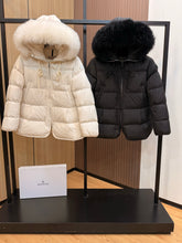 Load image into Gallery viewer, Locustelle Jacket
