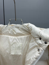 Load image into Gallery viewer, Erea Jacket
