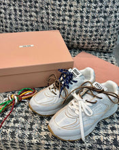 Load image into Gallery viewer, Logo Trainers
