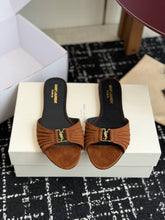 Load image into Gallery viewer, Suede Sandals
