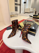 Load image into Gallery viewer, Leather Boots
