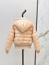 Load image into Gallery viewer, Jeypore Jacket
