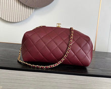 Load image into Gallery viewer, Quilted Chain Bag
