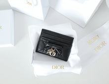 Load image into Gallery viewer, Leather Card Holder
