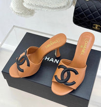 Load image into Gallery viewer, CC Sandals
