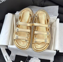 Load image into Gallery viewer, CC Dad Sandals
