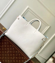 Load image into Gallery viewer, Bella Tote
