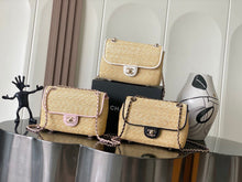 Load image into Gallery viewer, Classic Flap Raffia
