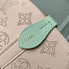 Load image into Gallery viewer, Blossom Tote
