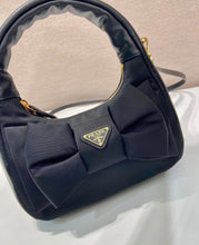 Load image into Gallery viewer, Re Nylon Bag
