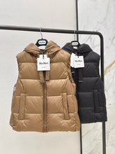 Load image into Gallery viewer, The Cube Gilet
