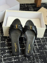 Load image into Gallery viewer, Leather Sandals
