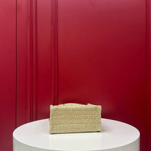 Load image into Gallery viewer, Mini Straw Tote
