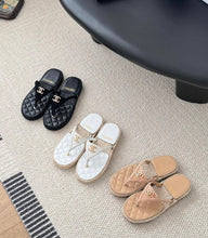 Load image into Gallery viewer, CC Sandals
