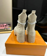 Load image into Gallery viewer, Desert Boots
