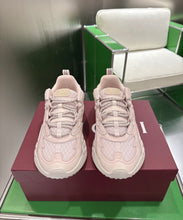 Load image into Gallery viewer, GG Trainers
