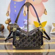 Load image into Gallery viewer, Side Trunk
