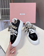 Load image into Gallery viewer, Platform Trainers
